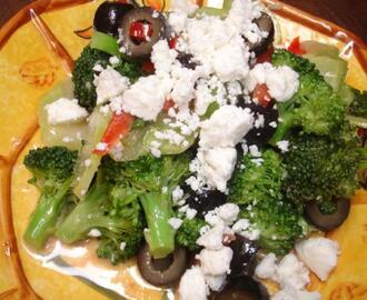 Broccoli Salad With Black Olives and Feta Cheese