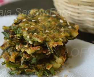 Piaja Sagaw Bara ( Rustic Spring Onion fritters )