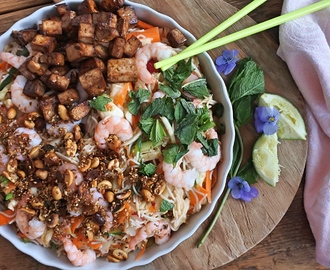 Koh-Samui salade met noodles, garnalen en heel veel groenten – van Jamie Oliver