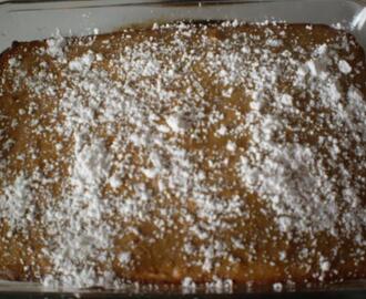 Paula Deen's Applesauce Cake