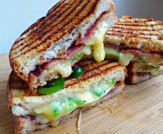 Brie, Bacon and Cranberry Grilled Cheese