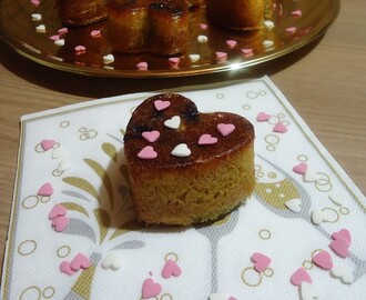 Muffins aux amandes, chocolat blanc et cœur de fruits rouges