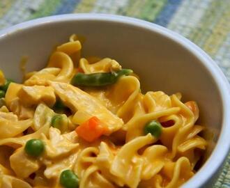 One Pot Cheesy Chicken and Noodles
