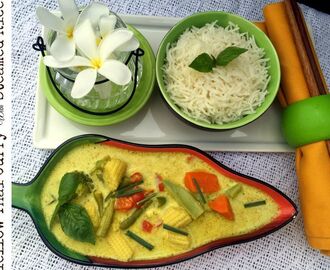 Yellow Thai Curry with Steamed Rice