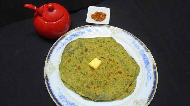 Spinach Paratha | Paratha Recipe