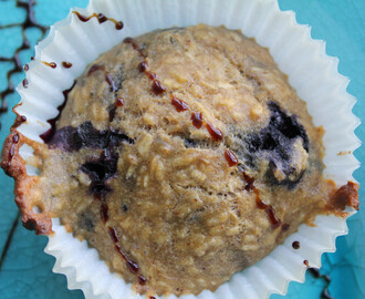 Glutenfri muffins med blåbær og rå lakris.....
