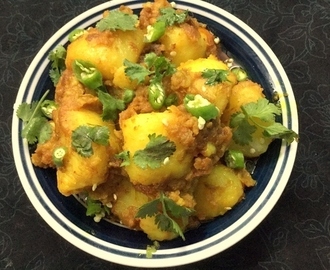 Veg. Side Dish For Roti/Paratha–Veg. Potato Curry.