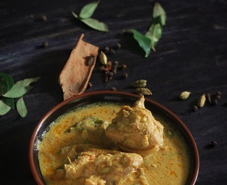 Kerala Style Chicken Curry Recipe-Kerala chicken curry with coconut