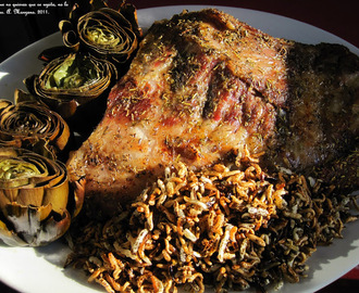 Asado de costillas de cerdo a las hierbas provenzales con alcachofas y arroz salvaje