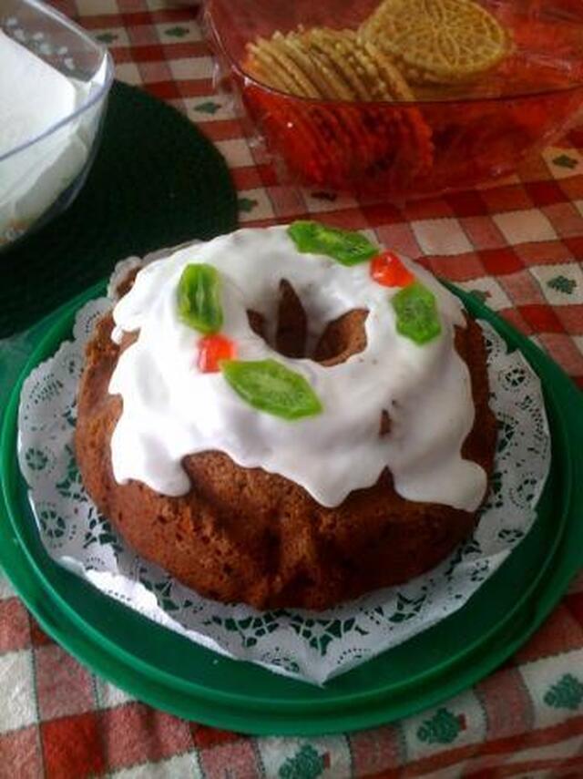 Philly Christmas Bundt Cake (Fruitcake)
