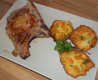 Chuleta ibérica gorda con tortitas de patata y verduras (del restaurante Union Jacks de Jamie Oliver)