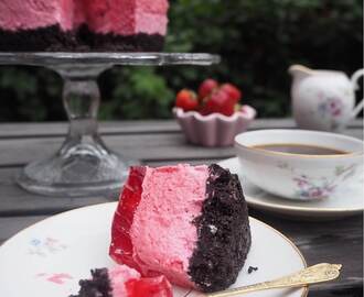 No-bake Oreo and Raspberry mousse cake