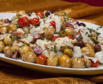 Salada de Bacalhau com Batata Calabresa, Alho e Tomilho