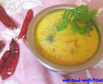 Kaddu ki Kadhi / Kaddu ki khatti sabzi / Chattisgarhi Makhana Kadhi / Chattisgarhi Kumhda ki Kadhi / Yellow squash in gramflour and yoghurt stew