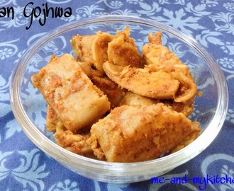 Pan Gojhwa / Masaledar chana dal Phare / Bengal gram dumplings smeared in spicy gravy