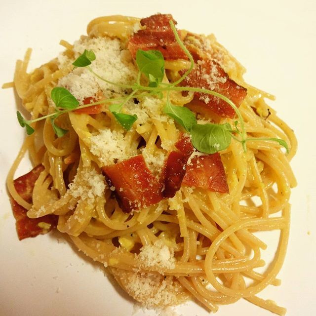 Pasta Carbonara ♫♪ -med spaghetti og bacon !