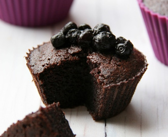 Csokoládés muffin egy kis csavarral, gluténmentesen, édesítőszerrel