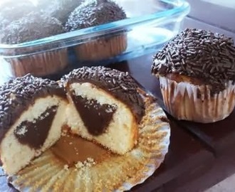 Cupcake de chocolate com cobertura de brigadeiro