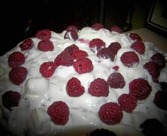 Raspberry Cream Marshmallow Puff Pie