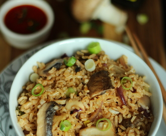 Mushroom fried rice (Indo-chinese)