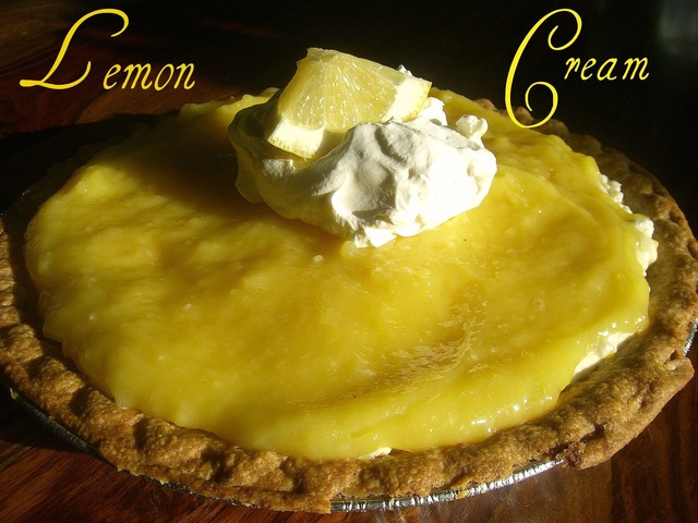 ~Lemon Cream Pie with Crunchy Lemon Meringues~