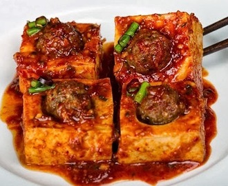 (두부조림) Dubu-jorim, tofu hervido en salsa