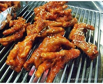 닭발 – Dak Bal (patas de pollo picante)
