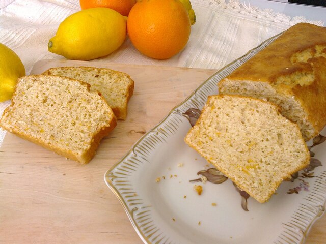 Bolo de laranja, limão e aveia ... e umas dicas para tornar os bolos mais saudáveis