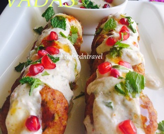 Bread Dahi Vada Recipe / Instant Dahi Vada Recipe / Holi Recipes