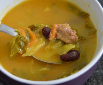 sopa portuguesa  de carne e feijão