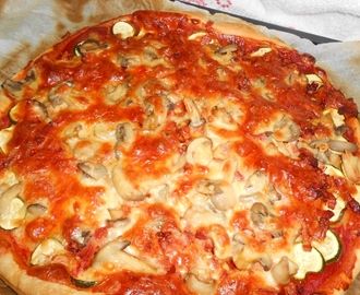 Piza com base de massa folhada