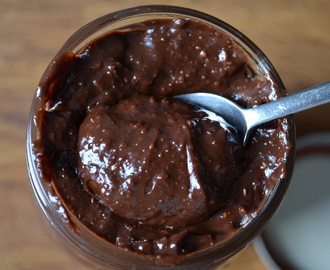 La pâte à tartiner au Chocolat noir et aux Noisettes / Dark Chocolate & hazelnut spread