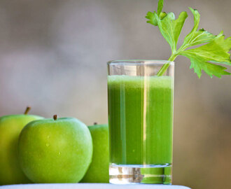 Incrível receita de suco detox de maçã verde para a dieta
