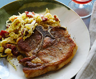 Pan-Roasted Pork Chops with Creamy Cabbage and Apples