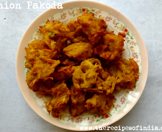 Onion Pakoda Recipe | How to Make Onion Pakora | Pyaaz ke Pakode
