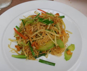 Spaghetti di soia alle verdure