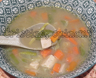 Un llibre, una recepta (3). Sopa de tofu picant amb miso, pastanaga i primentó