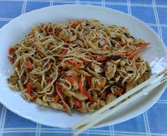 Chow Mein de peru - marca AMOY