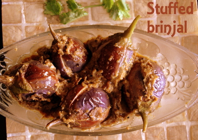 Stuffed baingan/brinjal (eggplants) recipe – How to make stuffed brinjals (bharli vangi) recipe