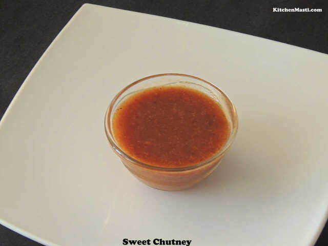 Sweet Chutney ( Dates and Tamarind Chutney ) Recipe
