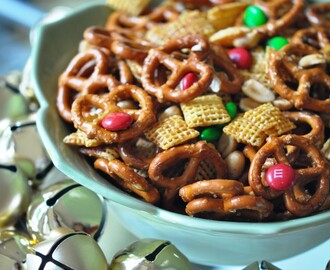 Christmas Snack Mix Recipe – Homemade BEST Snack Mix Recipes Gift