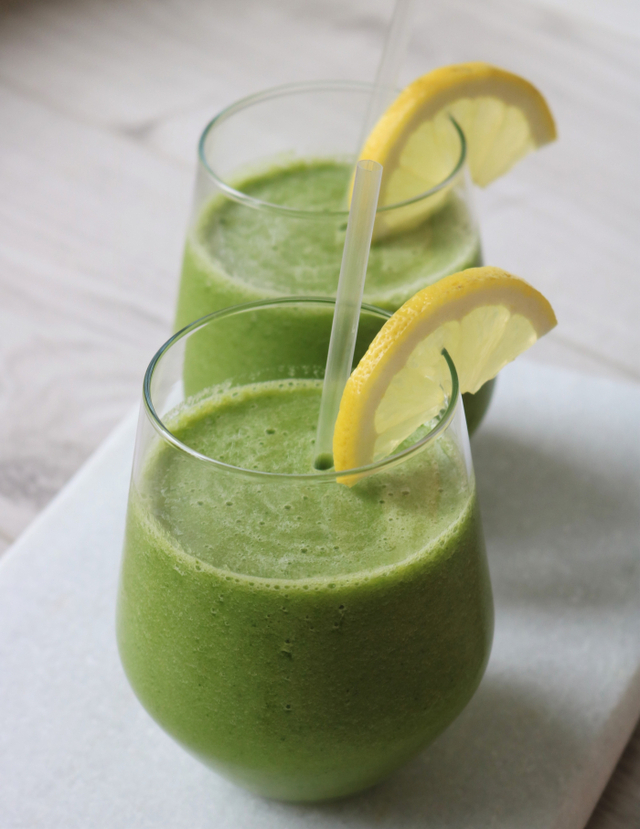 Grønn smoothie med spinat & grønnkål