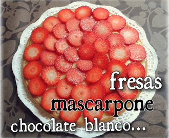 Tarta fina de fresas con queso mascarpone y chocolate blanco