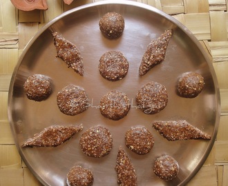 PUMPKIN SEEDS AND NUTS ENERGY LADOO RECIPE / PUMPKIN SEEDS AND NUTS ENERGY BALLS RECIPE
