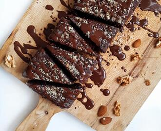 Iz ljubavi prema čokoladi: Čokoladni kolač s orasima