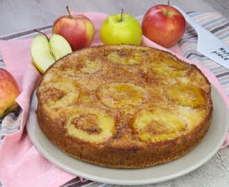 Torta rovesciata di mele: il dolce soffice e morbido perfetto per la colazione!