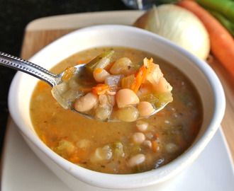 Crock Pot Navy Bean Soup