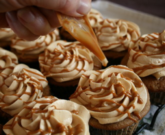Applesauce Cupcakes with Dulce De Leche Icing