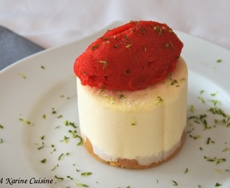 Le cheesecake glacé au citron vert et son sorbet à la fraise