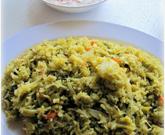 Coriander Veggie Puloa / Pulav with Carrot Raita